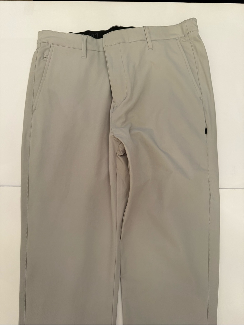 .01 Algo Performance Men's Light Gray Chino Golf Pants (32x32) NWOT